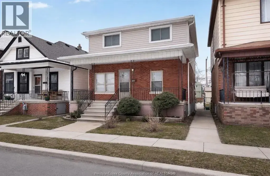 907 Gladstone Avenue Unit# Main, Windsor